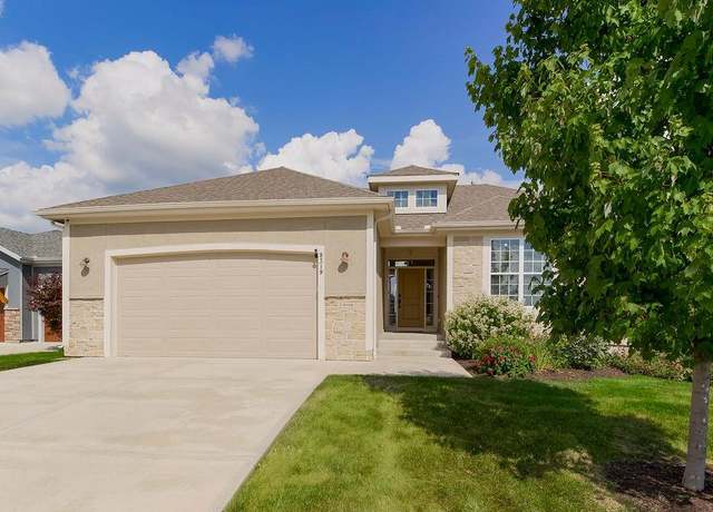 Property at 8319 Pickering St, Lenexa, KS 66227, 4 beds, 3 baths