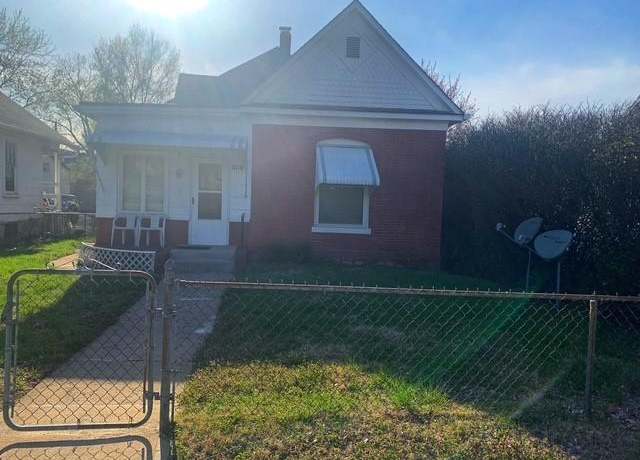 Property at 1818 S 12 St, St Joseph, MO 64503, 2 beds, 1 bath