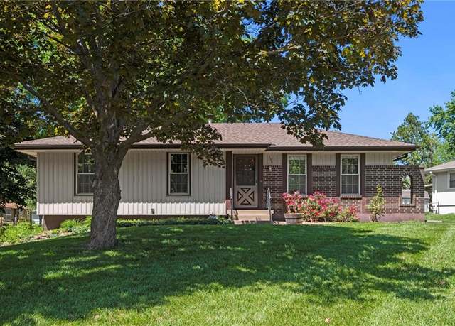 Property at 109 SW Victor Dr, Blue Springs, MO 64014, 3 beds, 2 baths