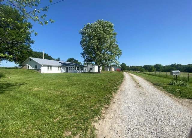 Property at 1445 NW 800th Rd, Urich, MO 64788, 3 beds, 2 baths