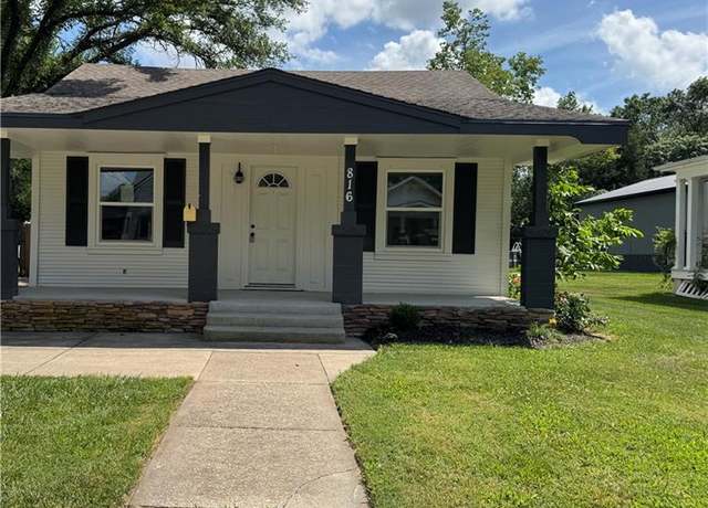 Property at 816 W 5th St, Ottawa, KS 66067, 2 beds, 1 bath