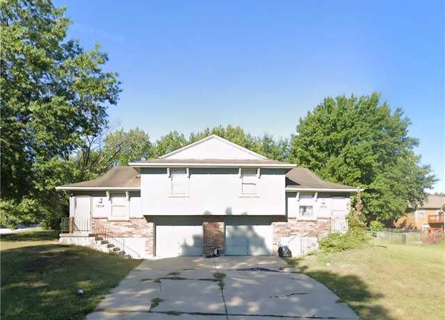 Property at 13012 Smalley Ave, Grandview, MO 64030, 4 beds, 2 baths