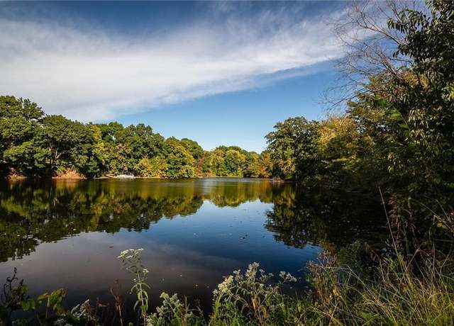 Property at 72nd St, Parkville, MO 64152