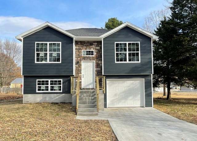 Property at 1712 S Jackson St, El Dorado Springs, MO 64744, 3 beds, 2 baths