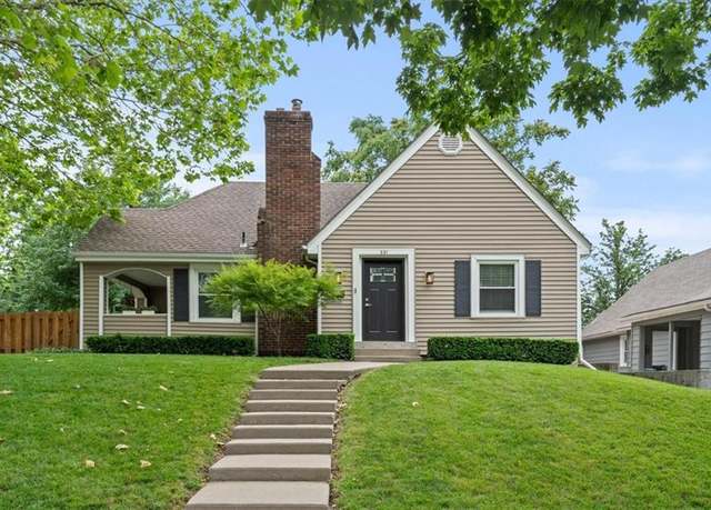 Property at 331 E 69th Ter, Kansas City, MO 64113, 3 beds, 2 baths