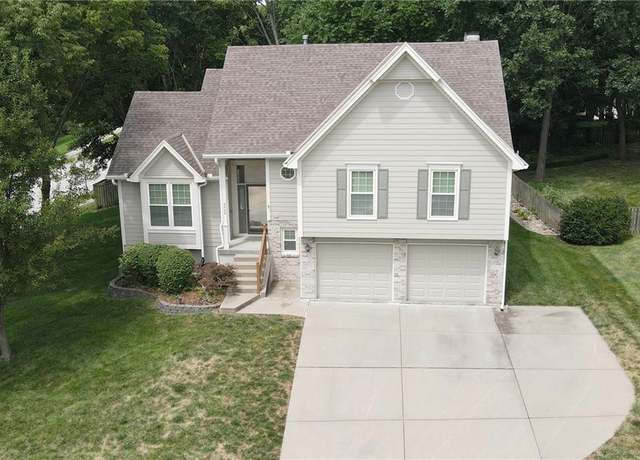 Property at 8526 N Flora Ave, Kansas City, MO 64155, 3 beds, 2.5 baths