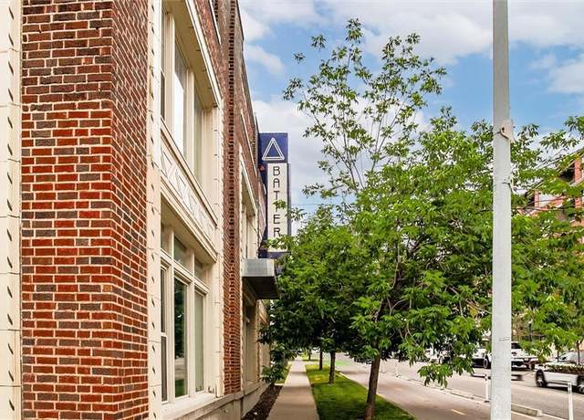 Property at 3001 Gillham Rd #205, Kansas City, MO 64108, 2 beds, 2 baths