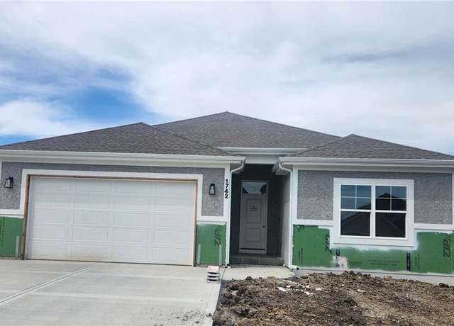 Property at 1742 NW 107th Ter, Kansas City, MO 64155, 3 beds, 3 baths