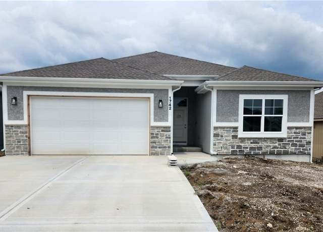 Property at 1742 NW 107th Ter, Kansas City, MO 64155, 3 beds, 3 baths