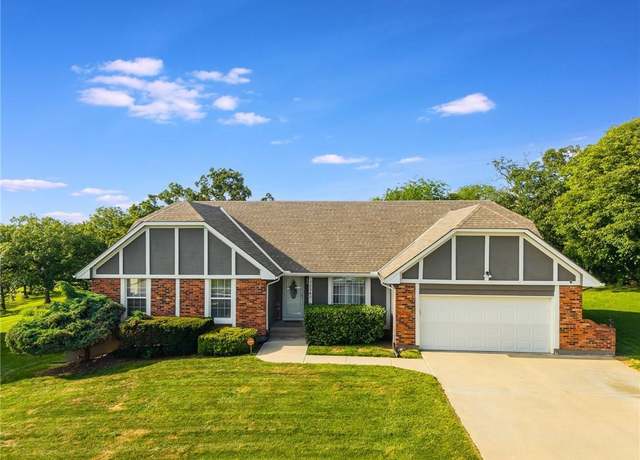 Property at 7004 E 143rd St, Grandview, MO 64030, 4 beds, 3 baths