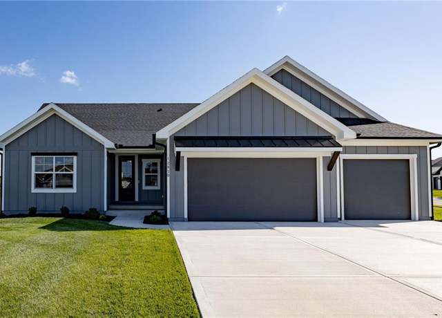 Property at 12850 N Arbor Way, Platte City, MO 64079, 5 beds, 5 baths