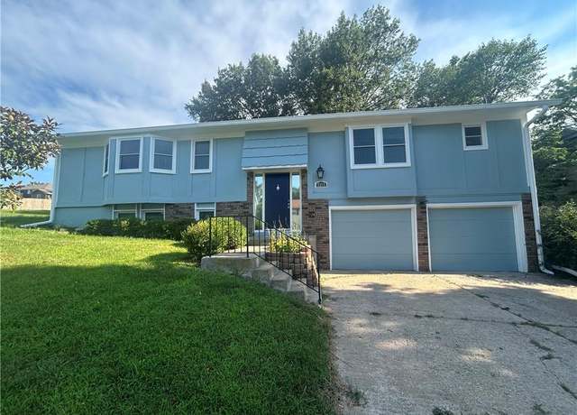 Property at 7307 E 122nd St, Grandview, MO 64030, 4 beds, 3 baths