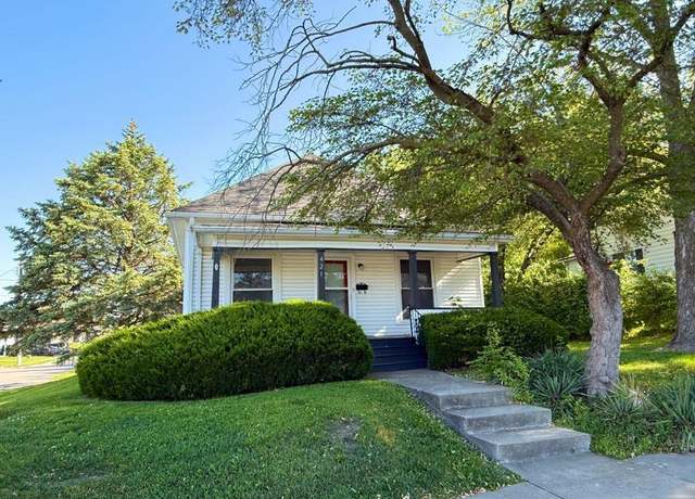 Property at 421 W 7th St, Maryville, MO 64468, 2 beds, 1 bath