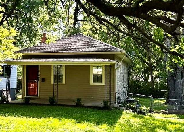 Property at 8106 Oak St, Kansas City, MO 64114, 2 beds, 1 bath