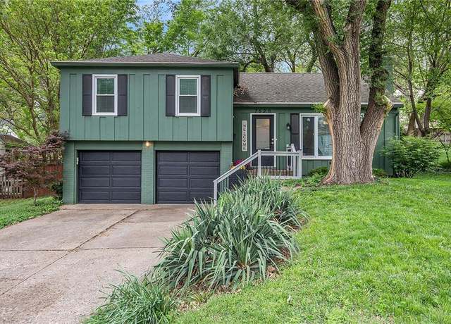 Property at 7620 Windsor St, Prairie Village, KS 66208, 3 beds, 1 bath