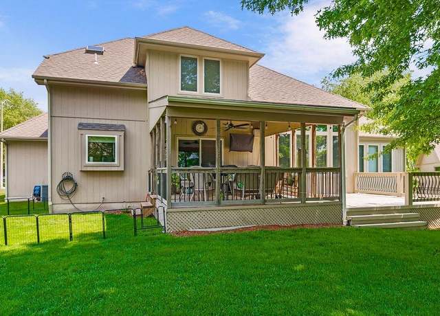 Property at 9008 N Hunter Ave, Kansas City, MO 64157, 4 beds, 4.5 baths