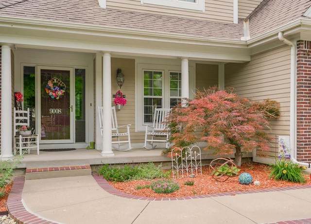 Property at 9008 N Hunter Ave, Kansas City, MO 64157, 4 beds, 4.5 baths