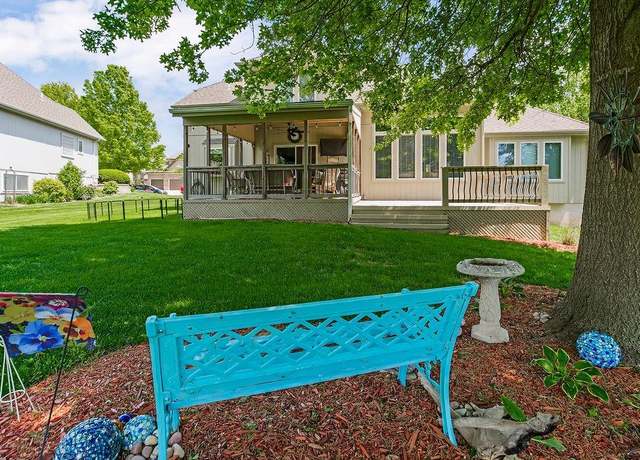 Property at 9008 N Hunter Ave, Kansas City, MO 64157, 4 beds, 4.5 baths