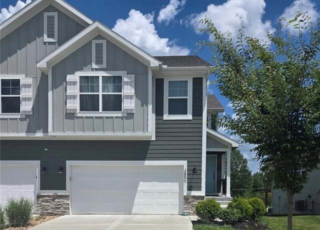 Property at 3807 SW Walsh Dr, Lee's Summit, MO 64082, 4 beds, 2.5 baths