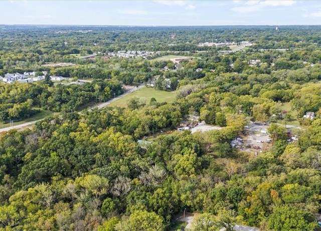 Property at 3909 E 73rd St, Kansas City, MO 64132