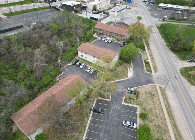 Property at 3930-3950 N Cherry St, Kansas City, MO 64116