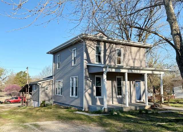 Property at 814 S Cedar St, Nevada, MO 64772, 4 beds, 2.5 baths