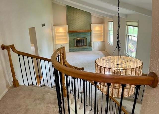 Property at 3647 NW Blue Jacket Dr, Lee's Summit, MO 64064, 4 beds, 3 baths
