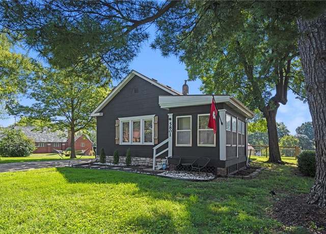 Property at 5801 Blue Ridge Blvd, Raytown, MO 64133, 3 beds, 2 baths