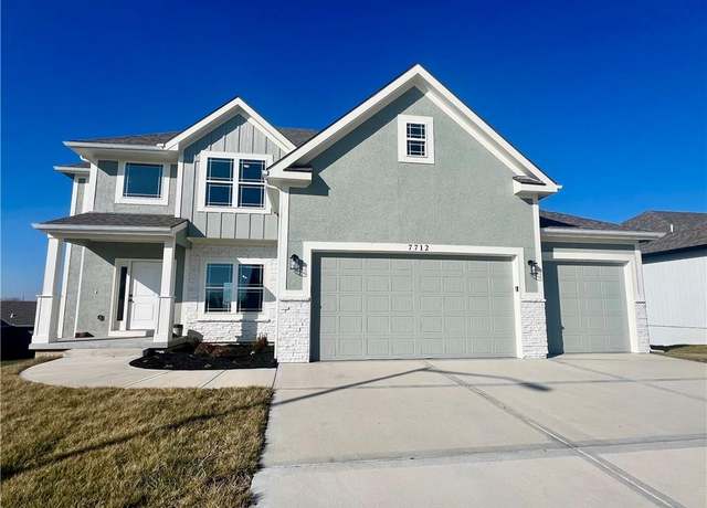 Property at 7712 NE 106th Pl, Kansas City, MO 64157, 4 beds, 2.5 baths