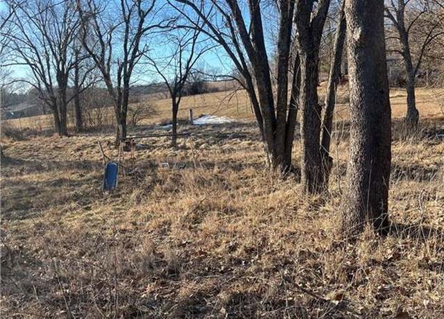 Property at 14788-92 Adkins Dr, Excelsior Springs, MO 64024