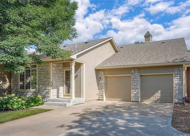 Property at 15730 S Brentwood St #2602, Olathe, KS 66062, 3 beds, 2.5 baths