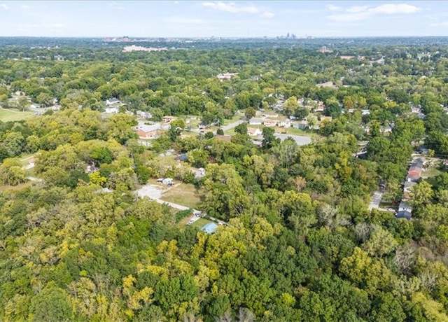 Property at 3913 E 73rd St, Kansas City, MO 64132