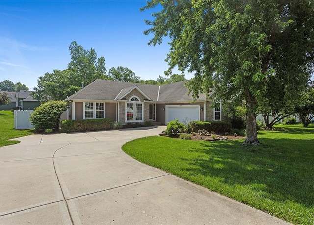 Property at 13435 Sycamore Dr, Platte City, MO 64079, 3 beds, 2 baths