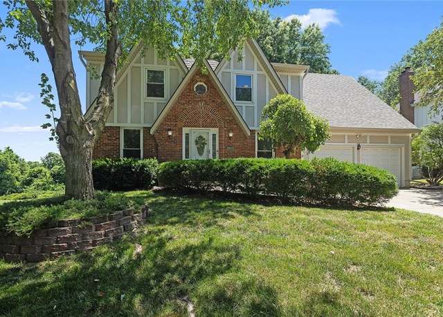 Property at 5907 N Jackson Dr, Kansas City, MO 64119, 4 beds, 2.5 baths
