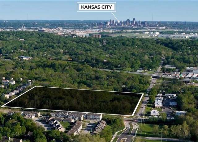 Property at 5509 NW Waukomis Dr, Kansas City, MO 64151