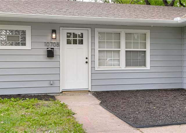 Property at 10708 Sycamore Ter, Kansas City, MO 64134, 4 beds, 2 baths