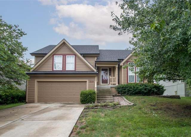Property at 16403 W 156th Ter, Olathe, KS 66062, 4 beds, 3 baths