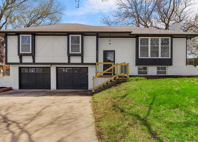 Property at 5521 Wallace Ave, Kansas City, MO 64129, 3 beds, 3 baths