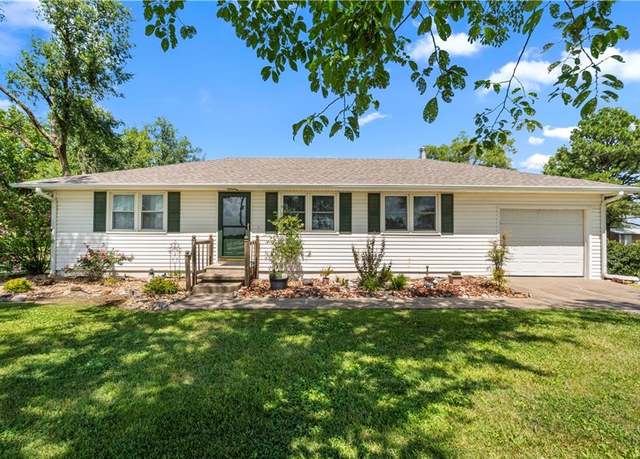 Property at 18955 E 54 Hwy, Nevada, MO 64772, 3 beds, 1 bath