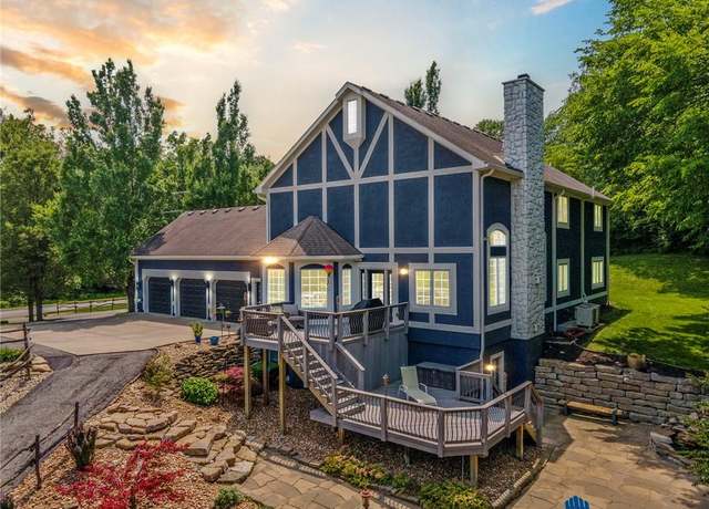 Property at 3650 NW 64th St, Kansas City, MO 64151, 5 beds, 4 baths
