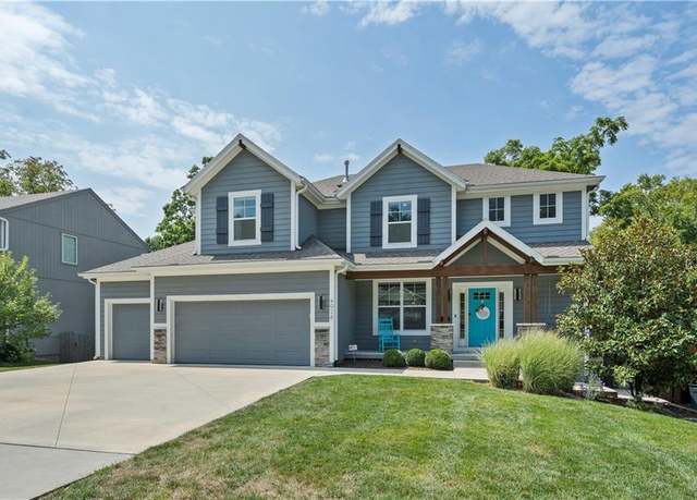 Property at 4928 Fontana St, Roeland Park, KS 66205, 5 beds, 3.5 baths