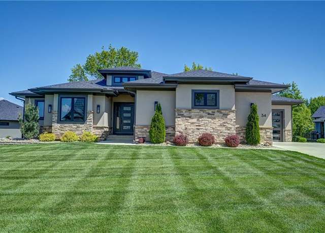 Property at 34 Sequoyah Pt, Lake Winnebago, MO 64034, 4 beds, 3.5 baths
