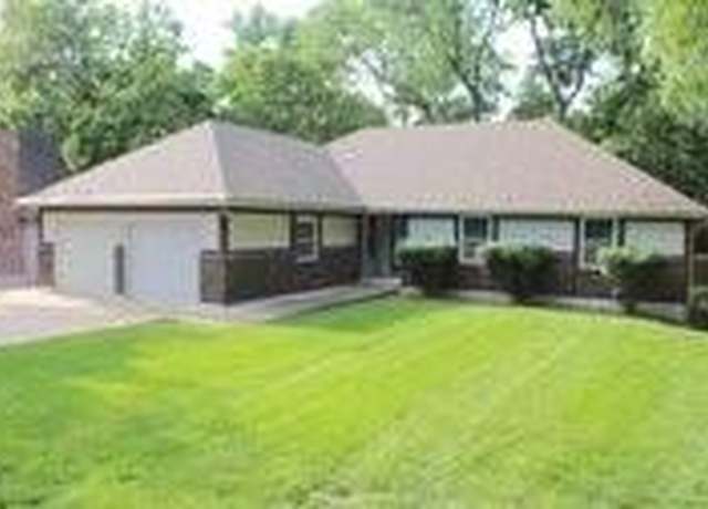 Property at 1407 Weatherstone Ln, Blue Springs, MO 64015, 4 beds, 2.5 baths