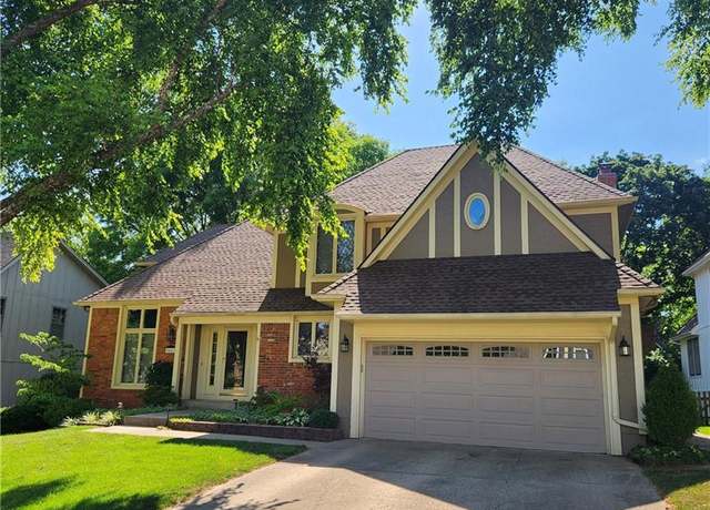 Property at 9641 W 116th Ter, Overland Park, KS 66210, 5 beds, 3.5 baths