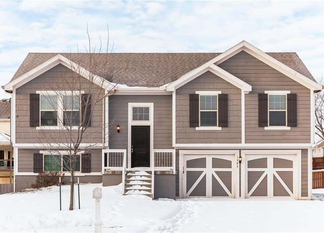 Property at 1504 Jules Ct, Kearney, MO 64060, 4 beds, 2.5 baths