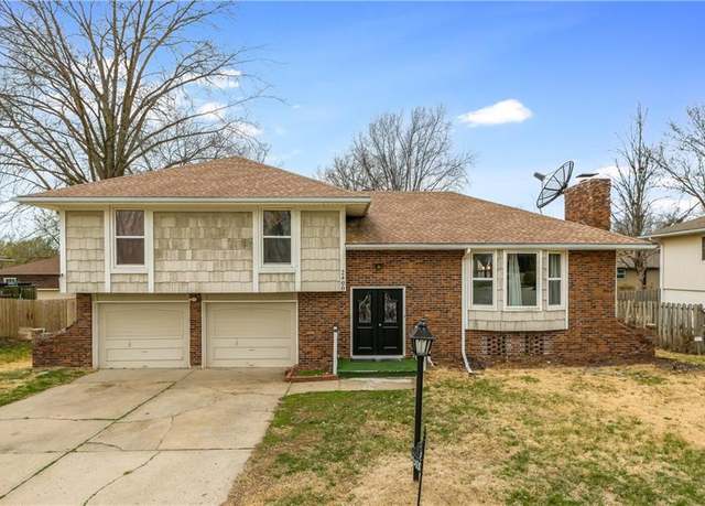 Property at 2400 N 72nd Ter, Kansas City, KS 66109, 3 beds, 2.5 baths