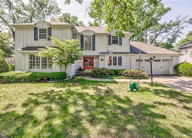 Property at 8911 W 105th Ter, Overland Park, KS 66212, 5 beds, 3.5 baths
