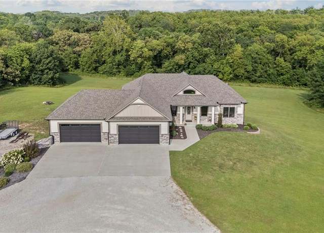 Property at 6588 Hughes Rd, Odessa, MO 64076, 4 beds, 3.5 baths