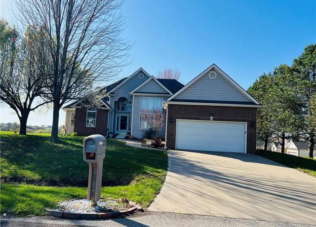 Property at 5308 Stoneridge Dr, St Joseph, MO 64507, 3 beds, 2 baths