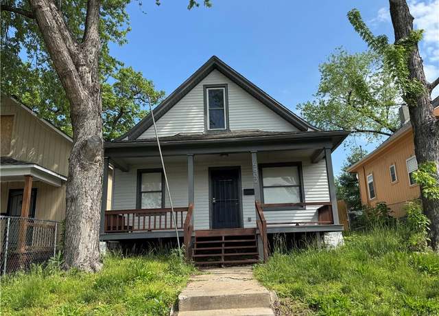 Property at 5802 Thompson Ave, Kansas City, MO 64123, 4 beds, 2 baths
